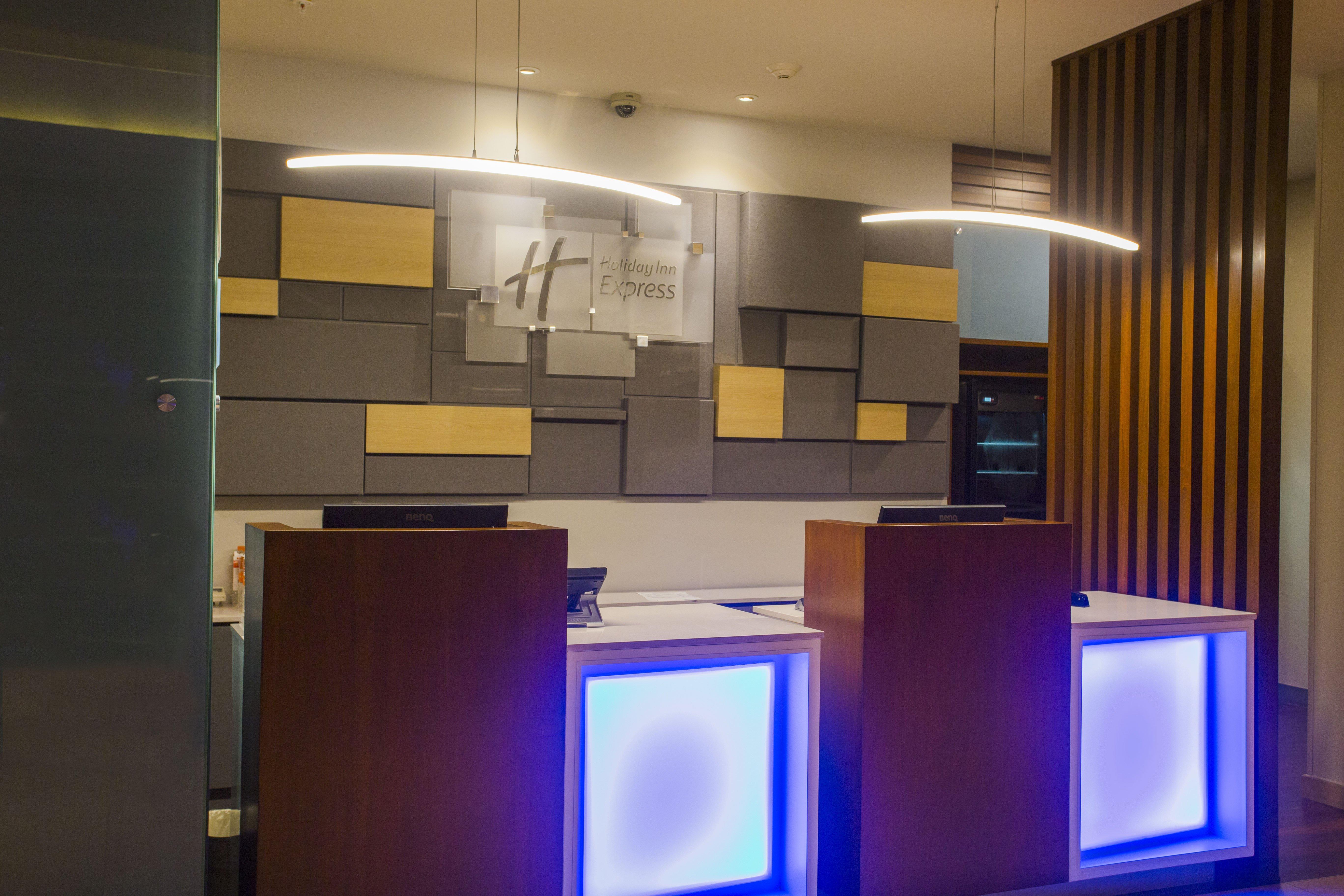 Holiday Inn Express Merida By Ihg Exterior photo