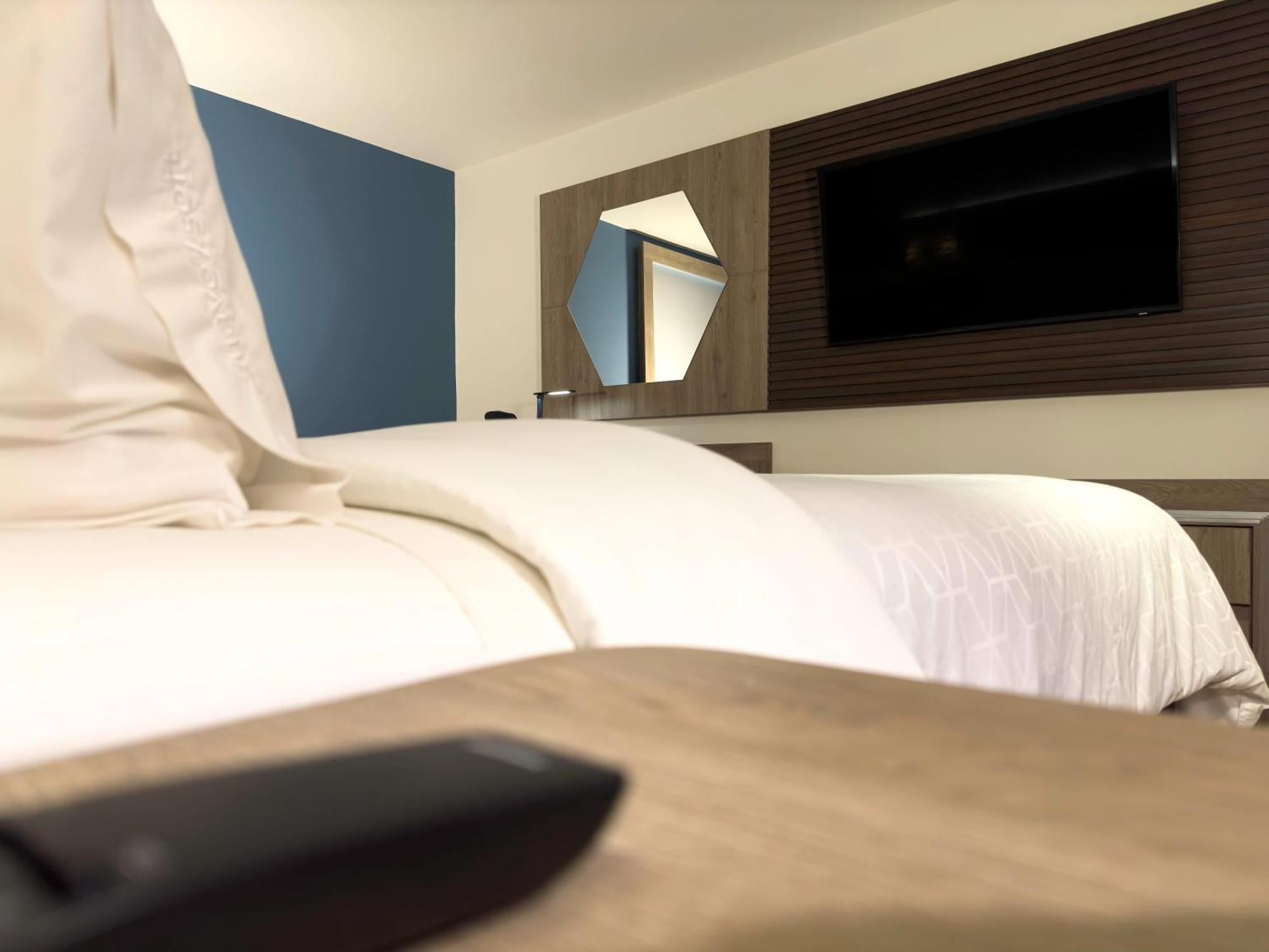 Holiday Inn Express Merida By Ihg Exterior photo